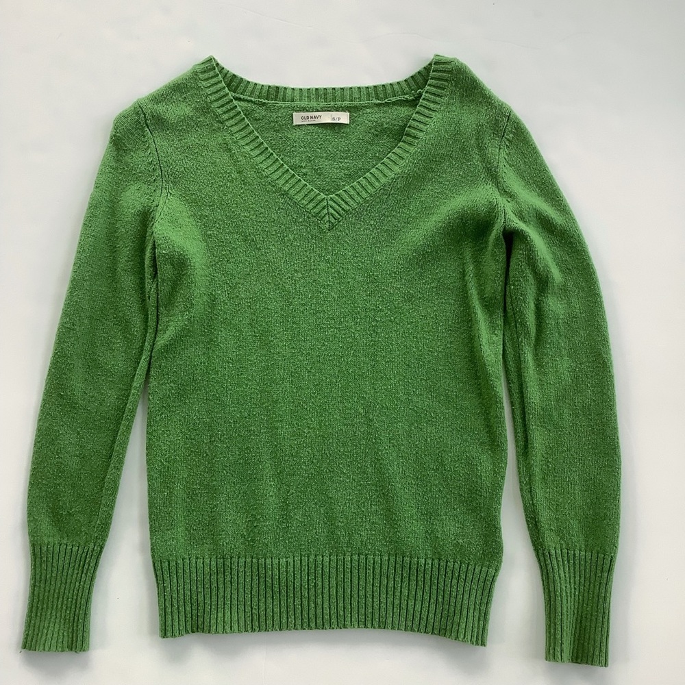 Old Navy green sweater
